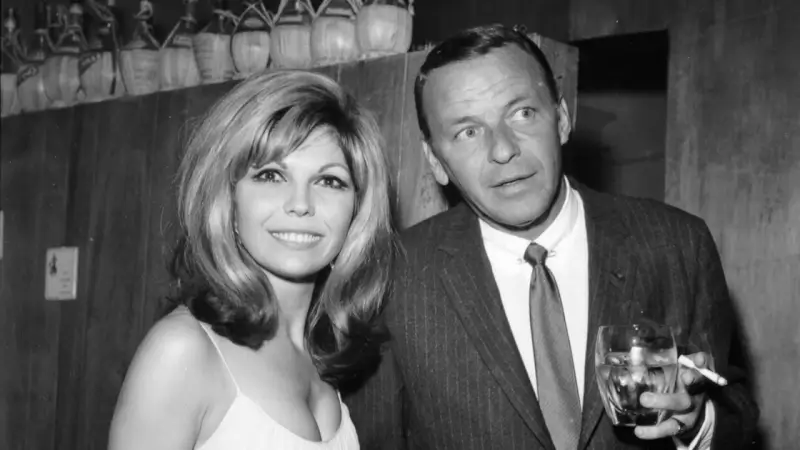 Frank Sinatra ve kızı Nancy Sinatra (1967)